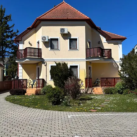 Zlata Praha * Хевиз